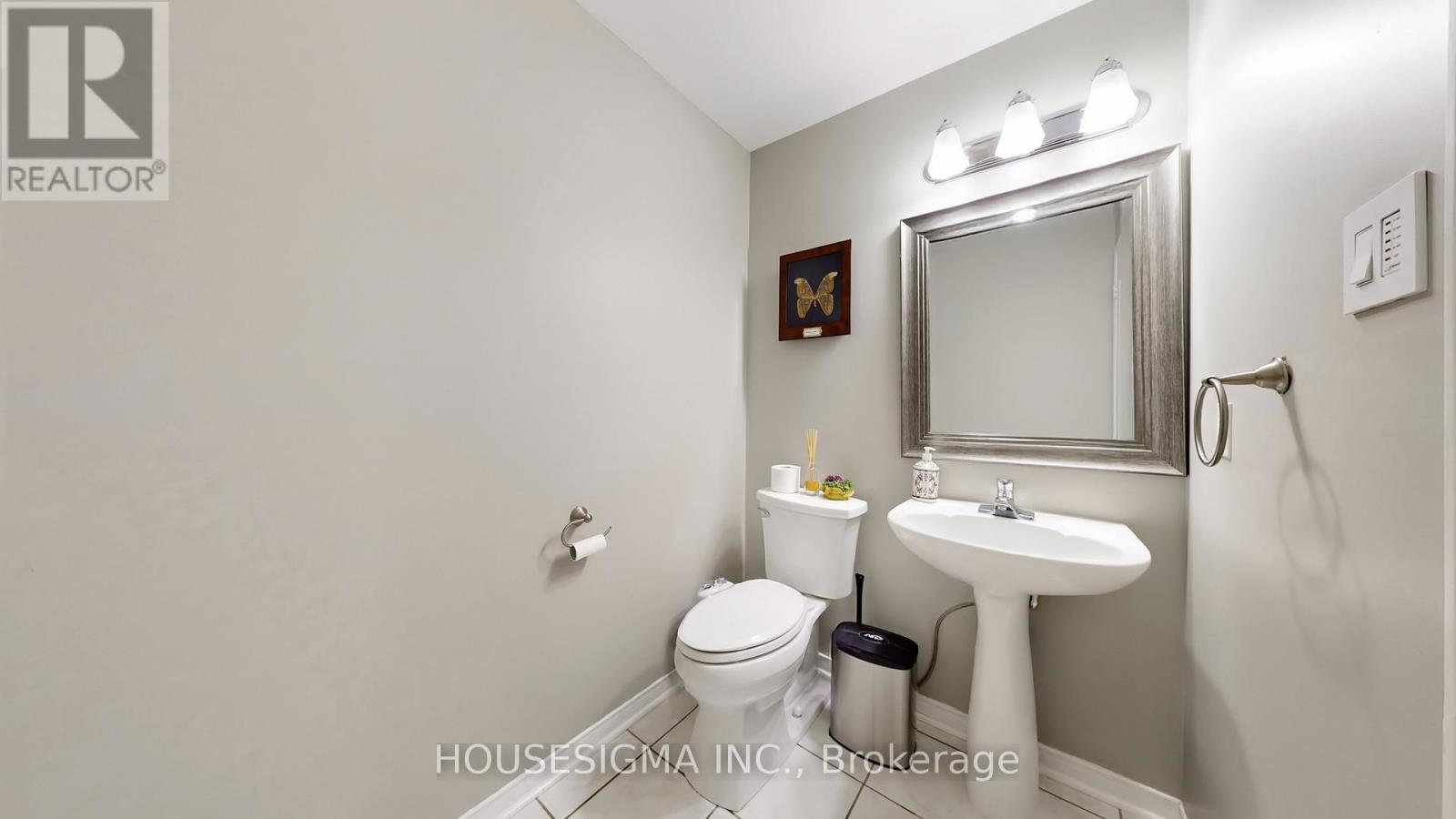 32 WILLOUGHBY WAY - 16