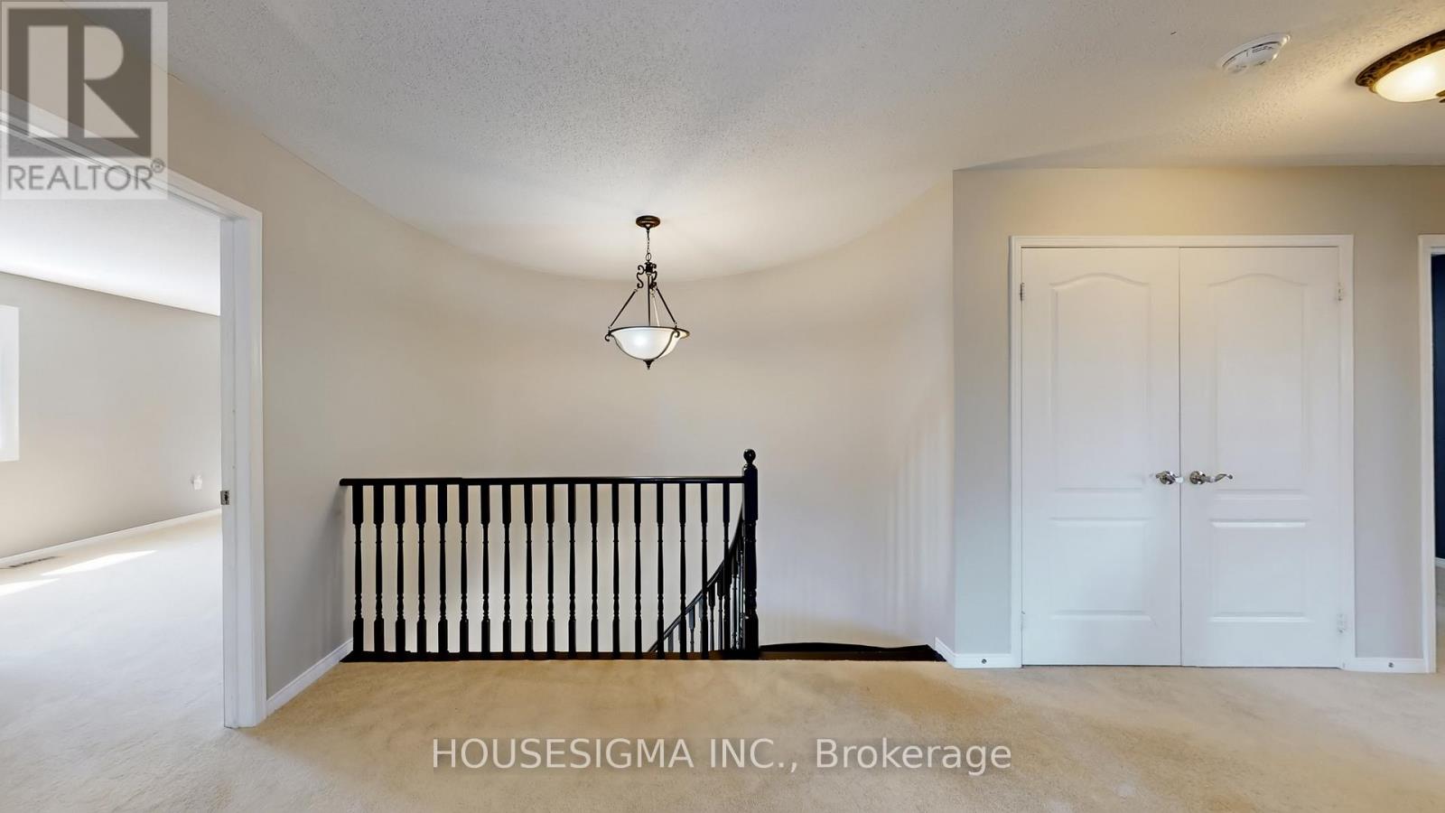 32 WILLOUGHBY WAY - 19