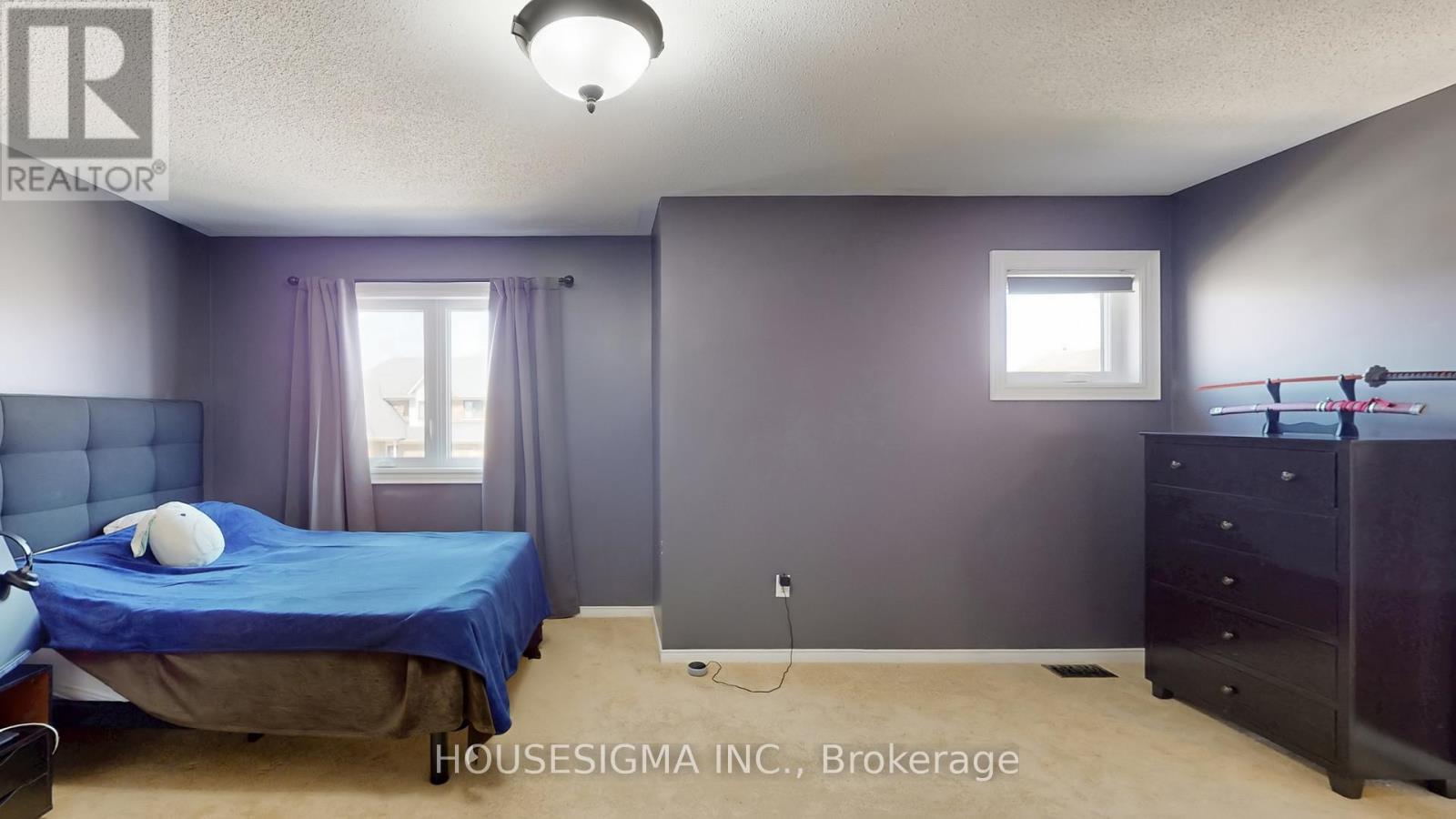 32 WILLOUGHBY WAY - 25