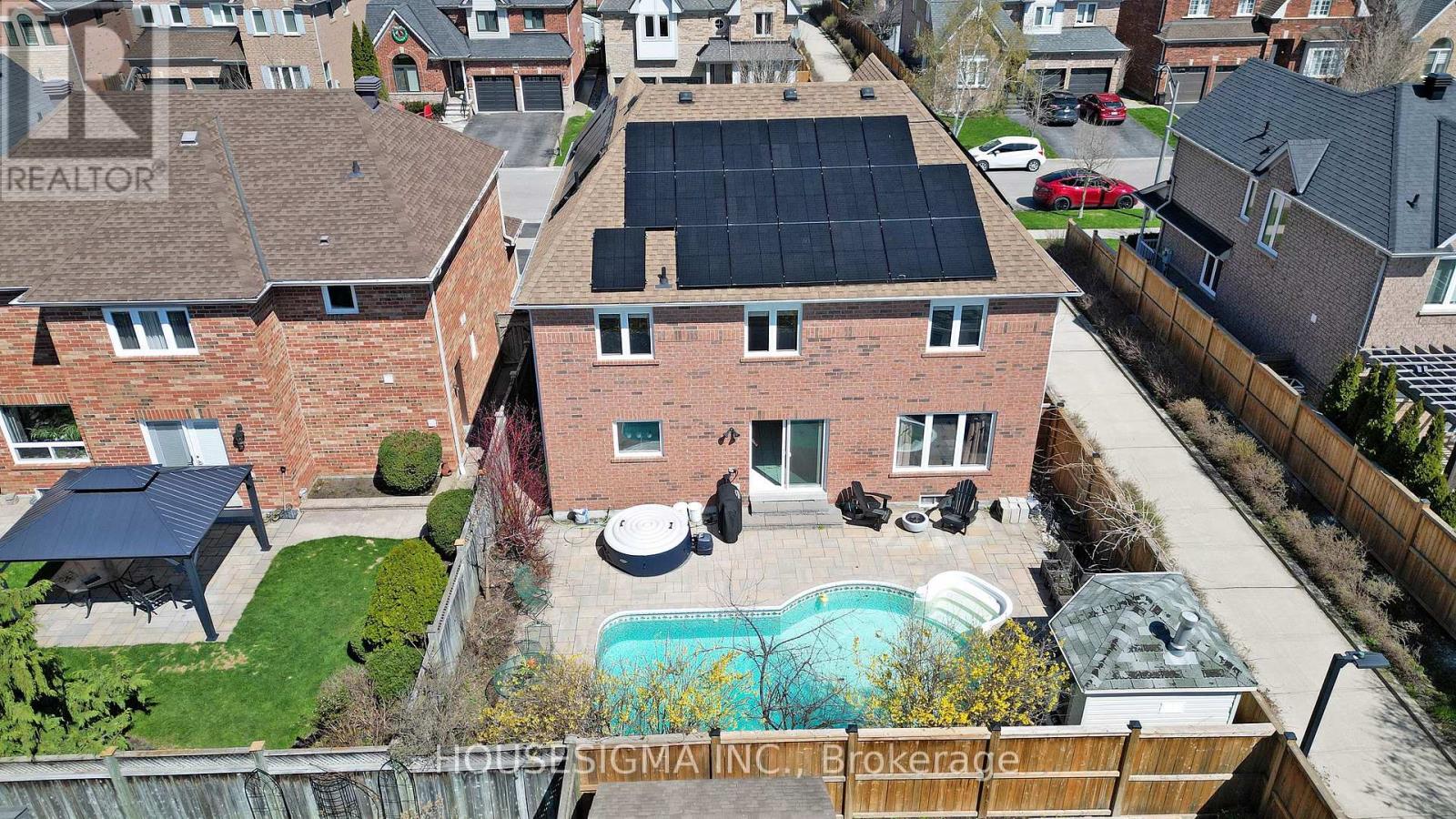 32 WILLOUGHBY WAY - 39