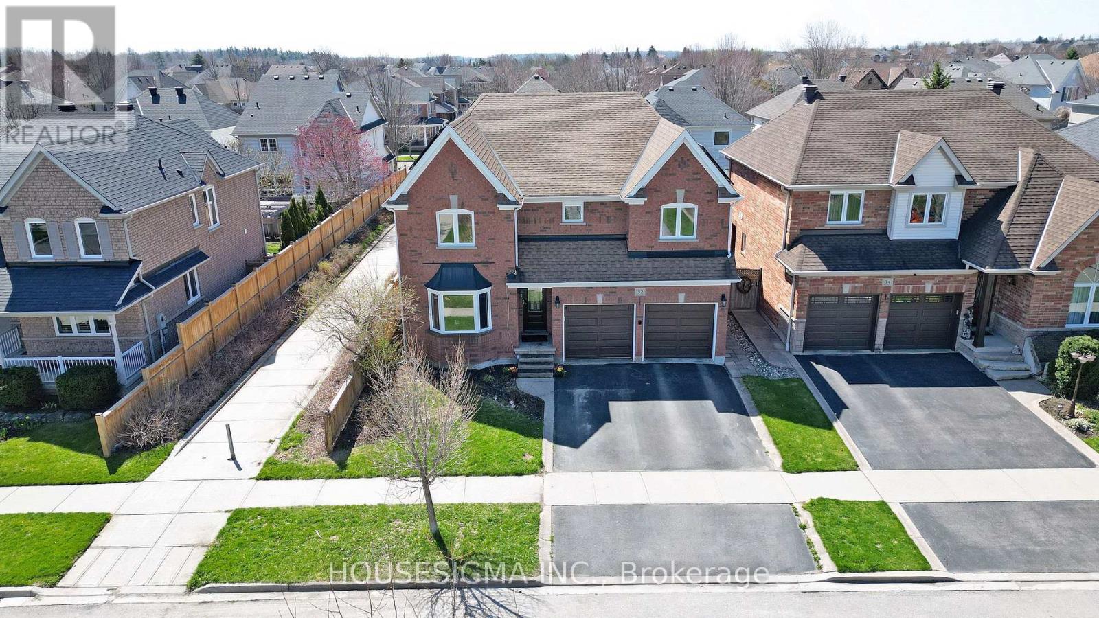 32 WILLOUGHBY WAY - 41