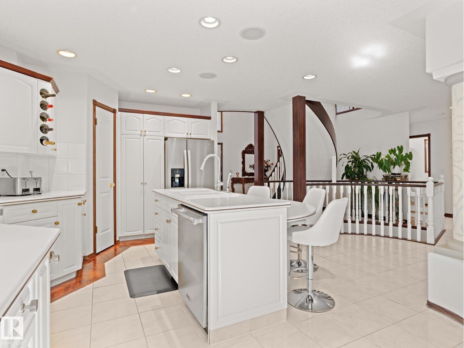 29 OAKDALE PL, St. Albert