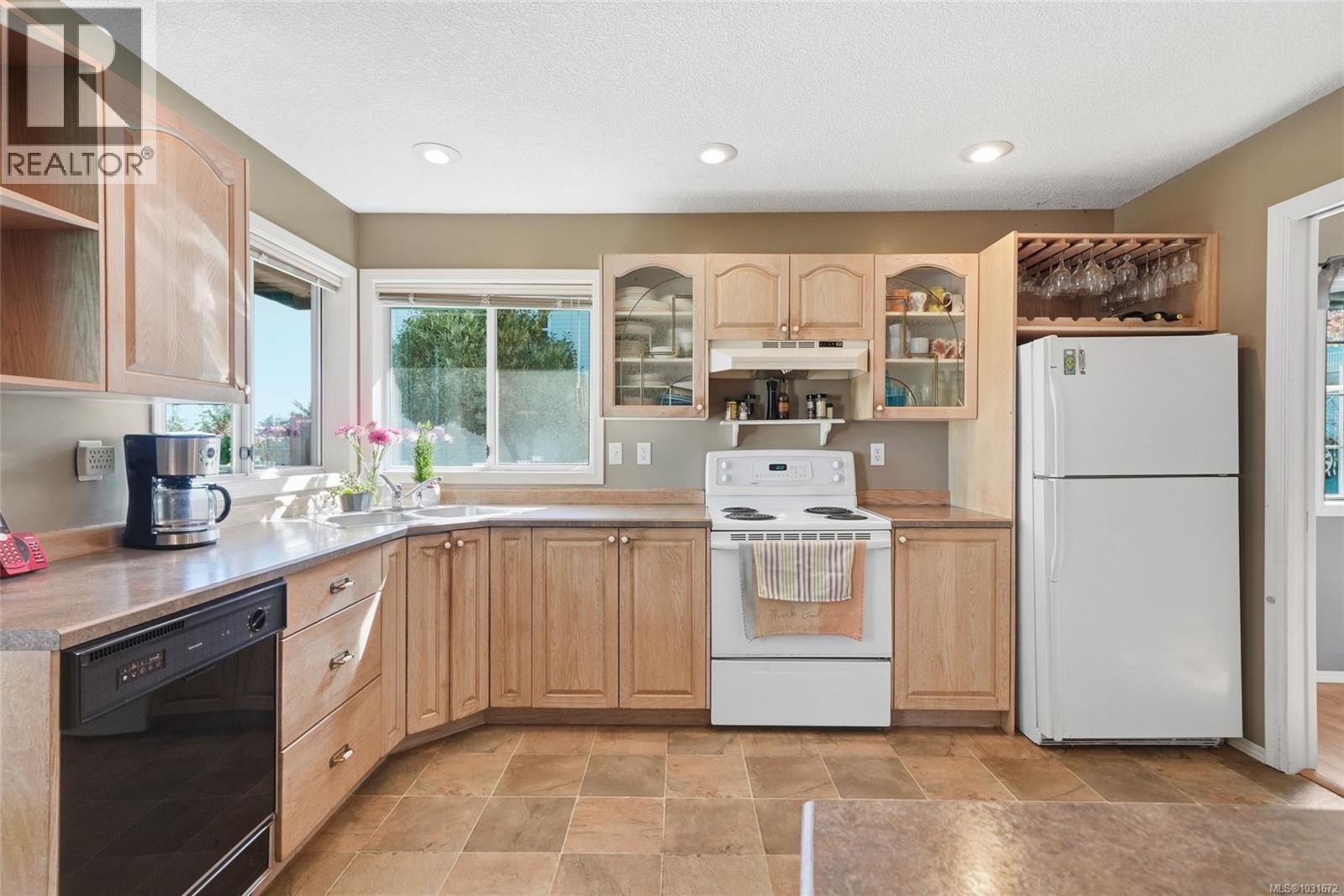 136 Heritage Dr - 13