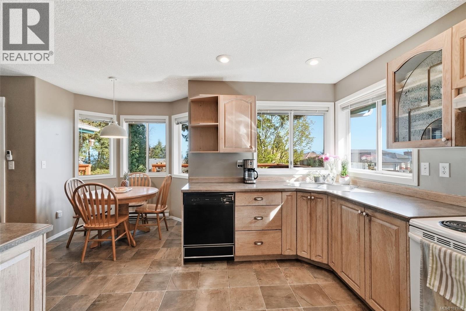 136 Heritage Dr - 15