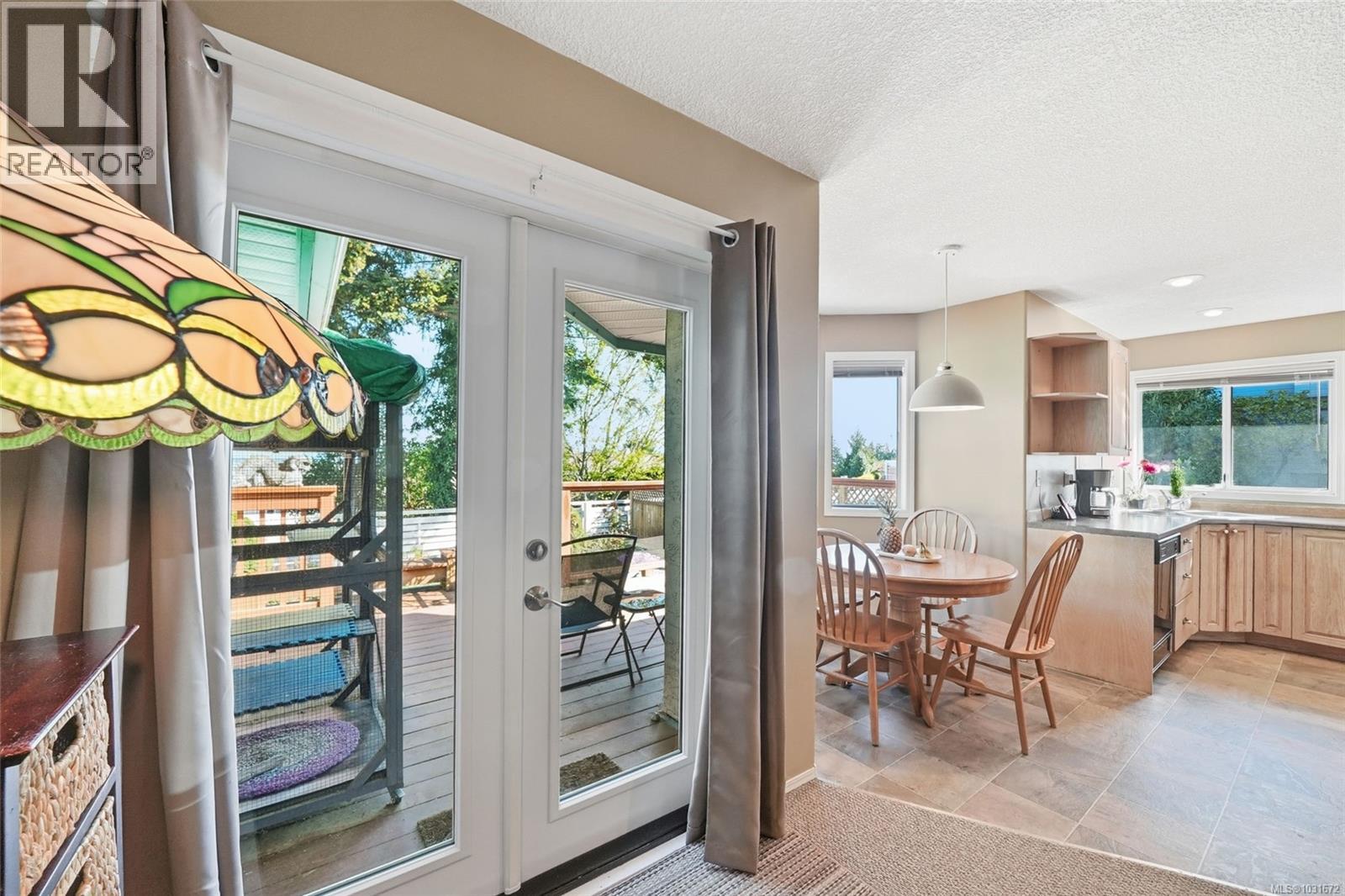 136 Heritage Dr - 22