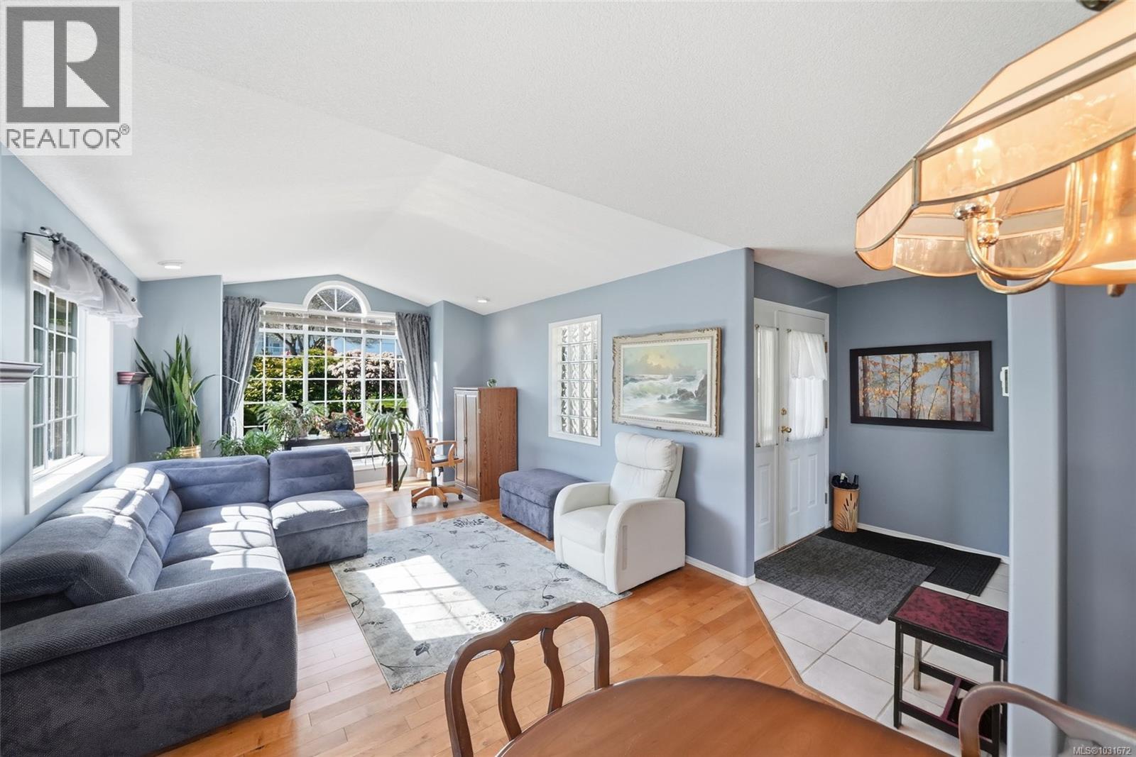 136 Heritage Dr - Image 3