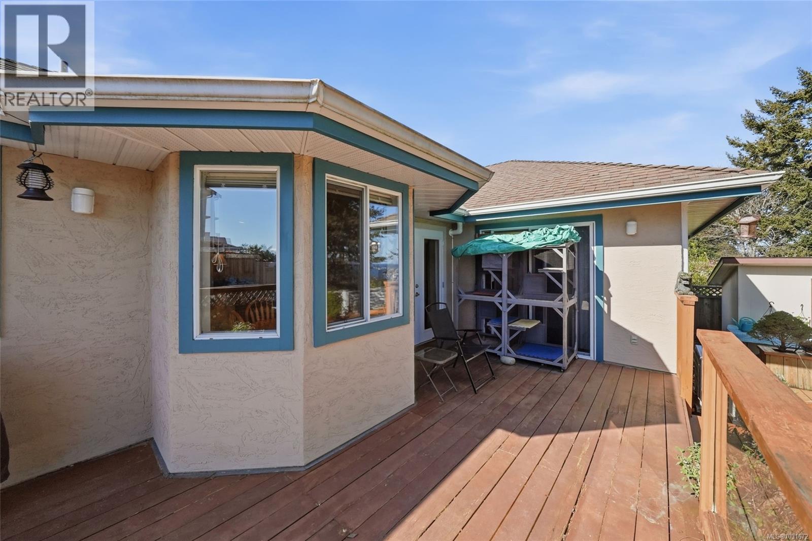 136 Heritage Dr - 33