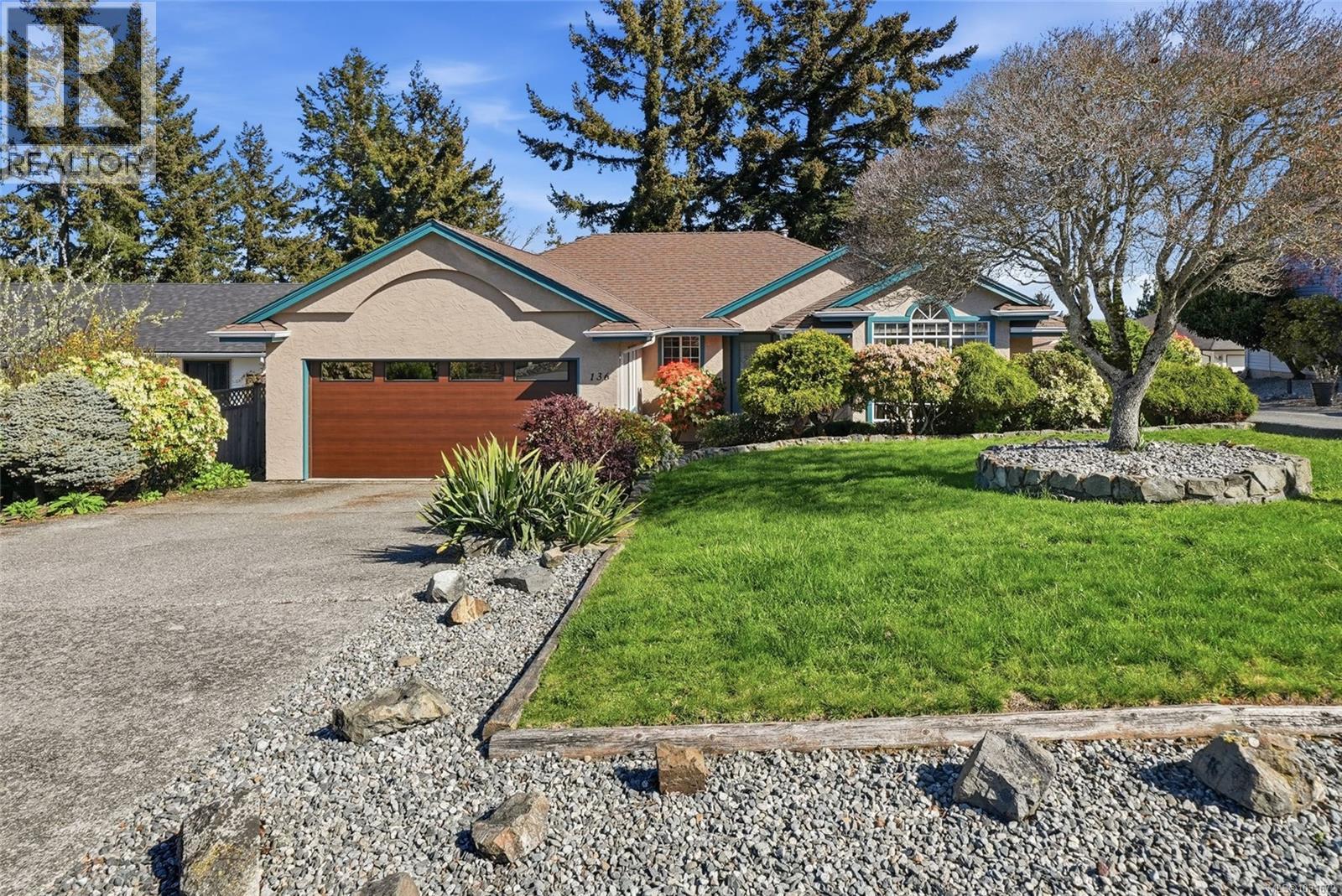 136 Heritage Dr - 55