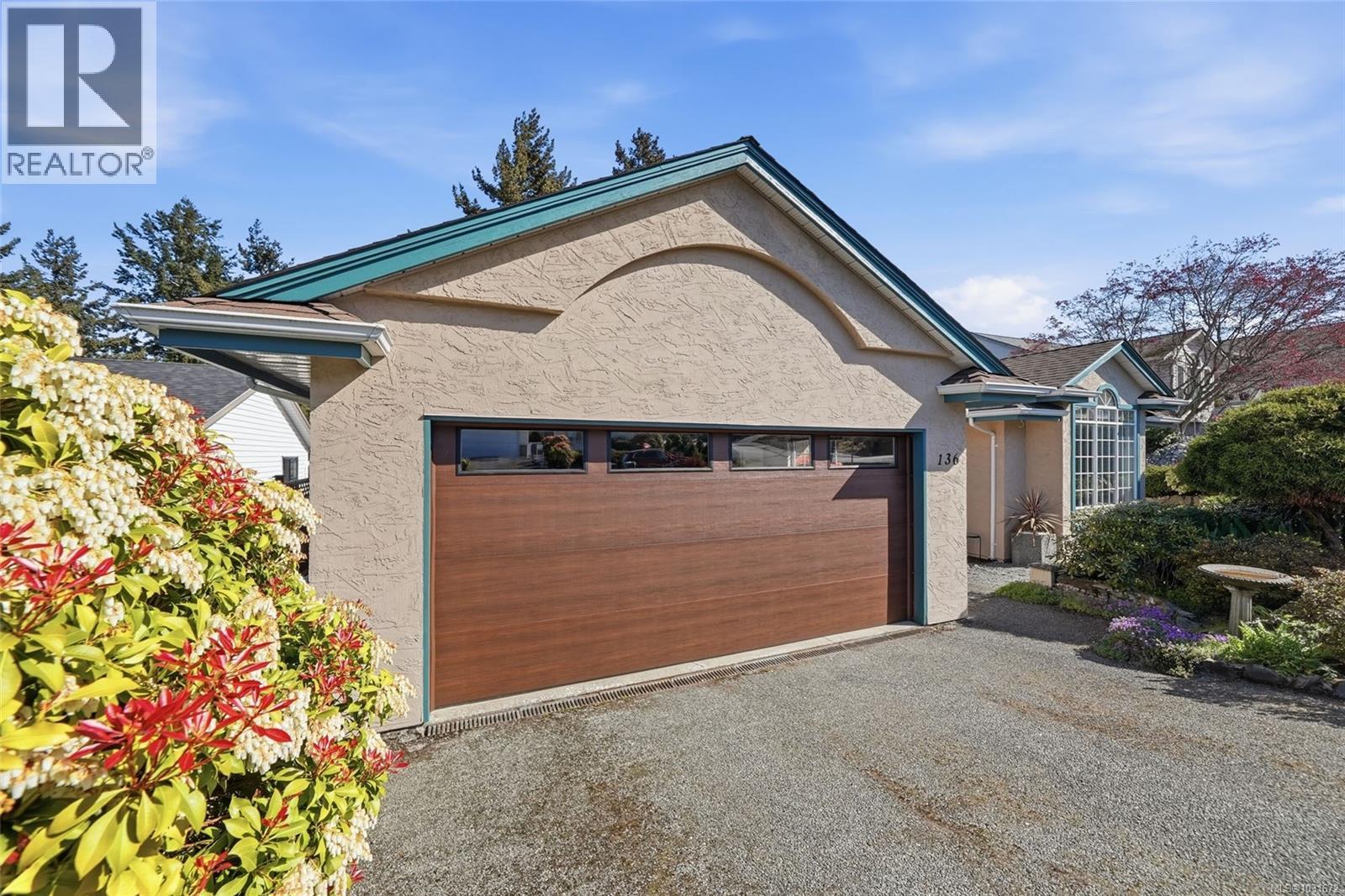 136 Heritage Dr - 58