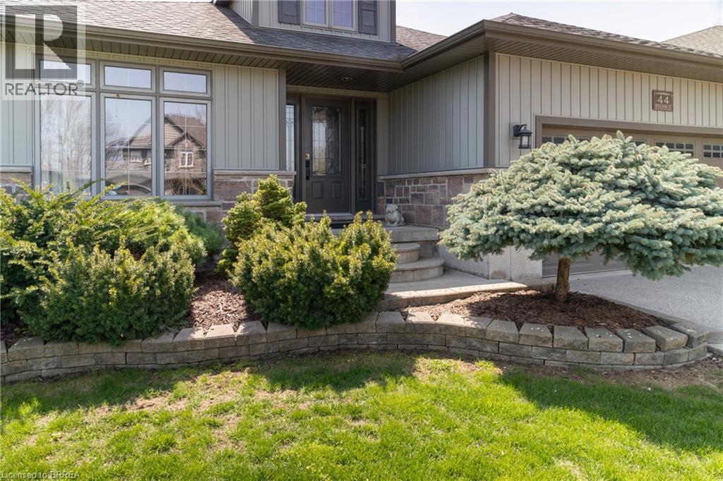 44 WILLIAM Street, Tillsonburg, Ontario, N4G1L8 — Photo 3