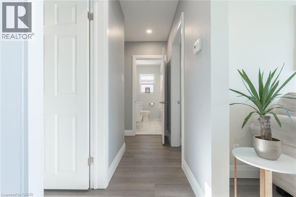 58 SANDALWOOD Avenue — photo 16