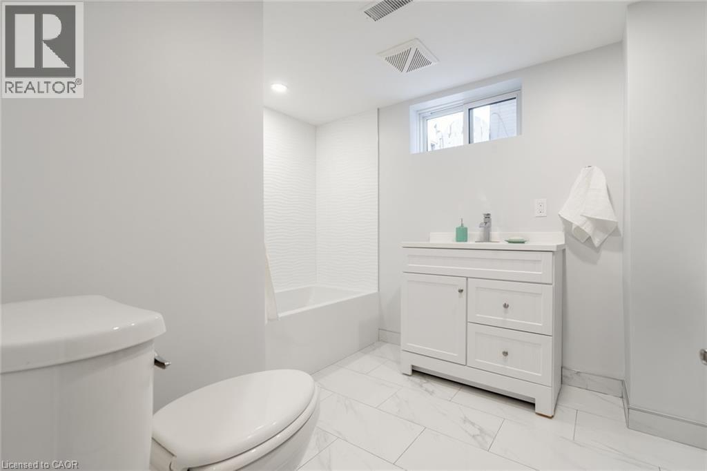 58 SANDALWOOD Avenue — photo 33