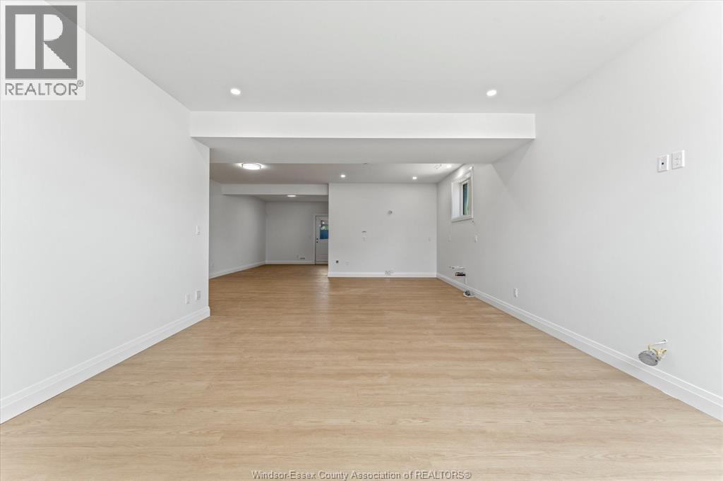 8312 ANNIE — photo 25