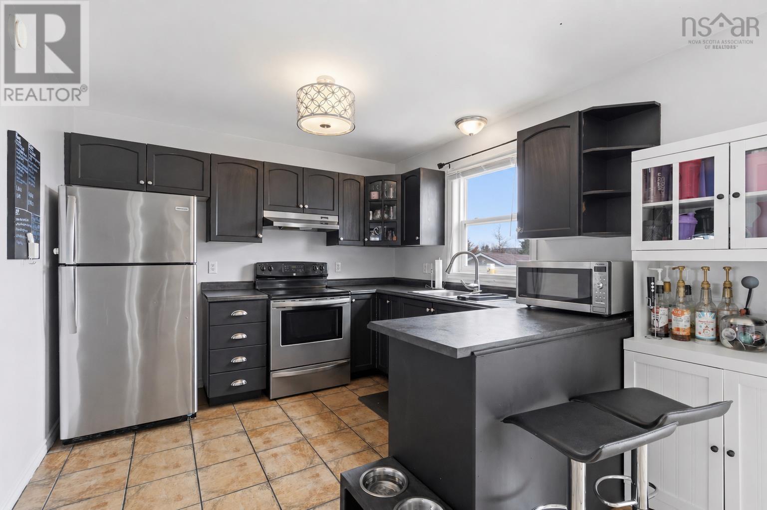 Property 17 of 49 of 41 Peter Court