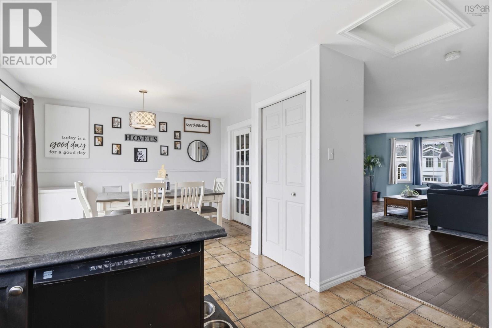 Property 19 of 49 of 41 Peter Court