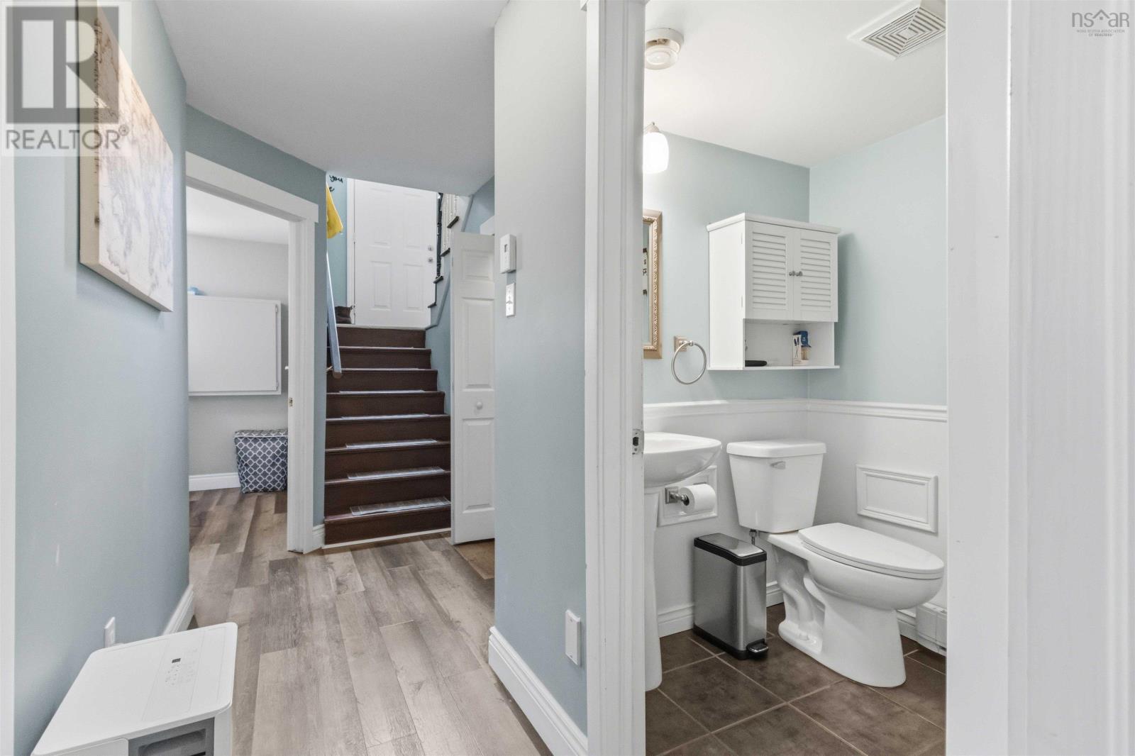 Property 26 of 49 of 41 Peter Court