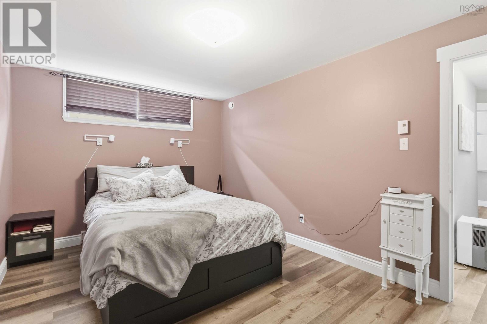 Property 28 of 49 of 41 Peter Court