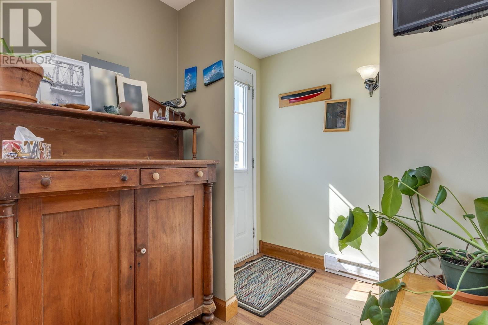 Property 15 of 50 of 504 Northwest Road