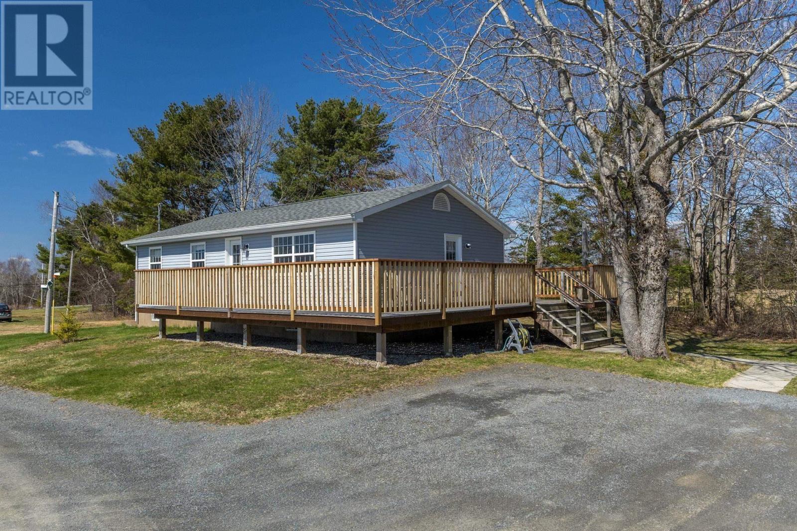 Property 3 of 50 of 504 Northwest Road