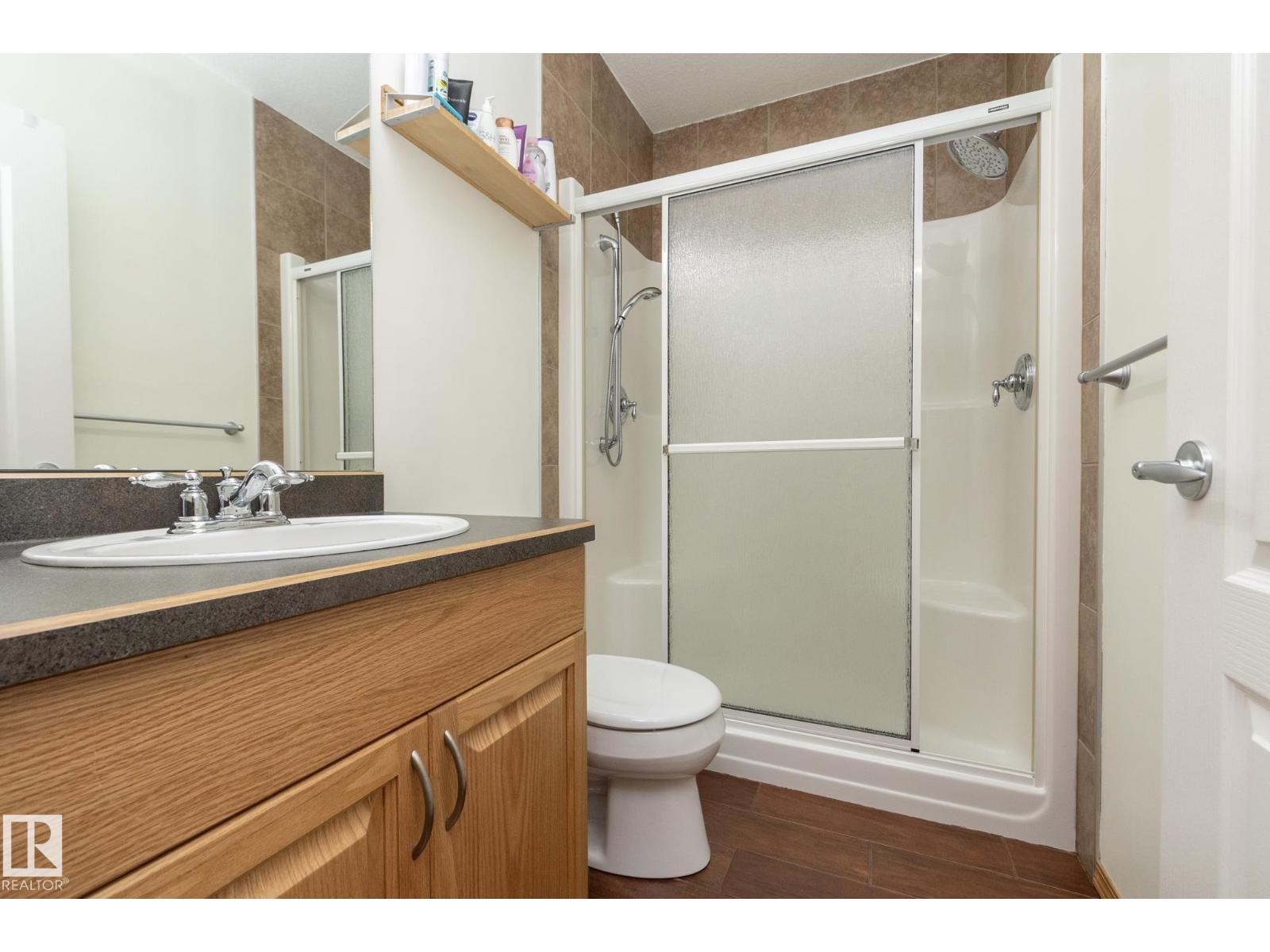 855 OAKLAND PL, Devon