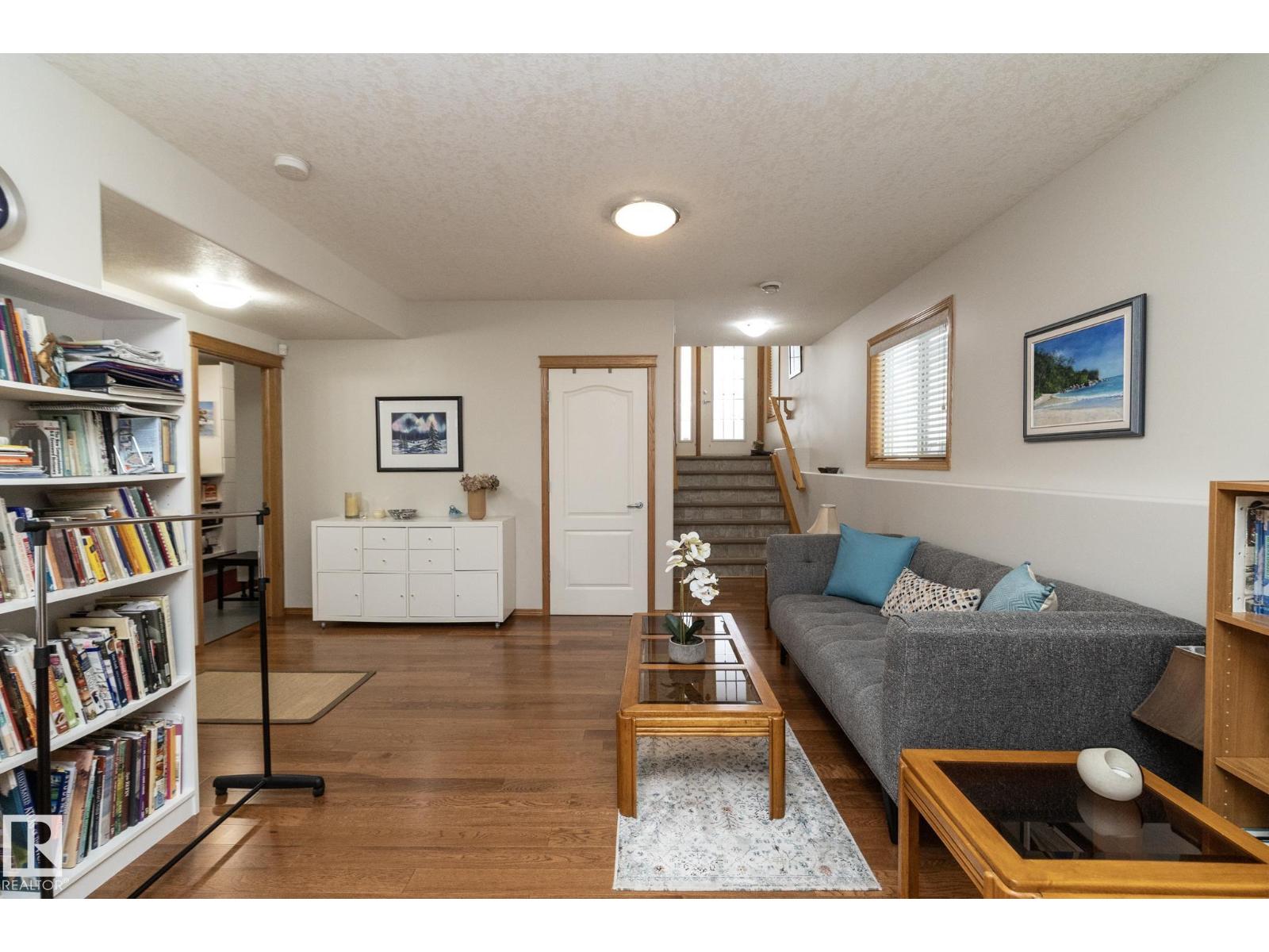 855 OAKLAND PL, Devon