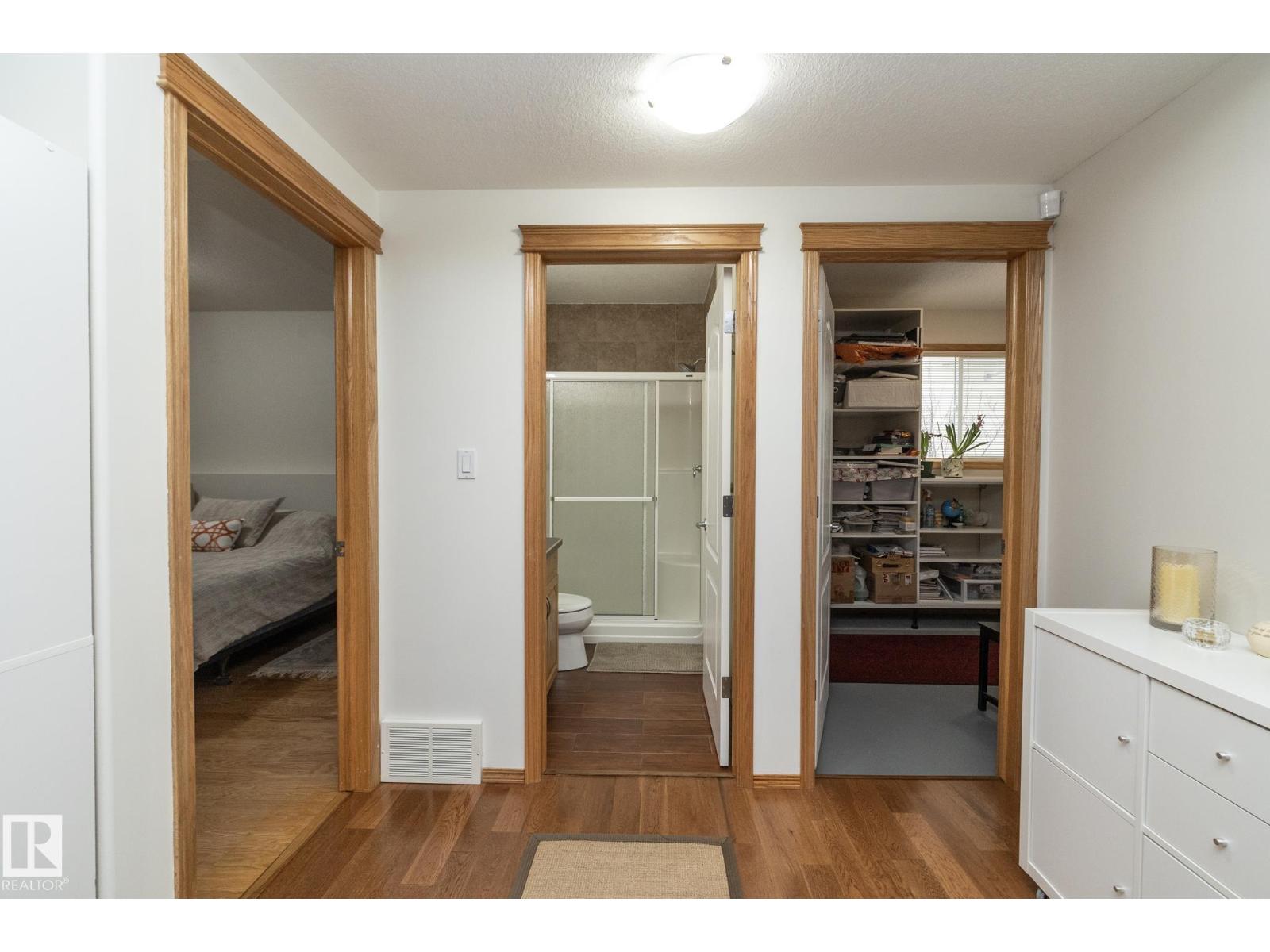 855 OAKLAND PL, Devon