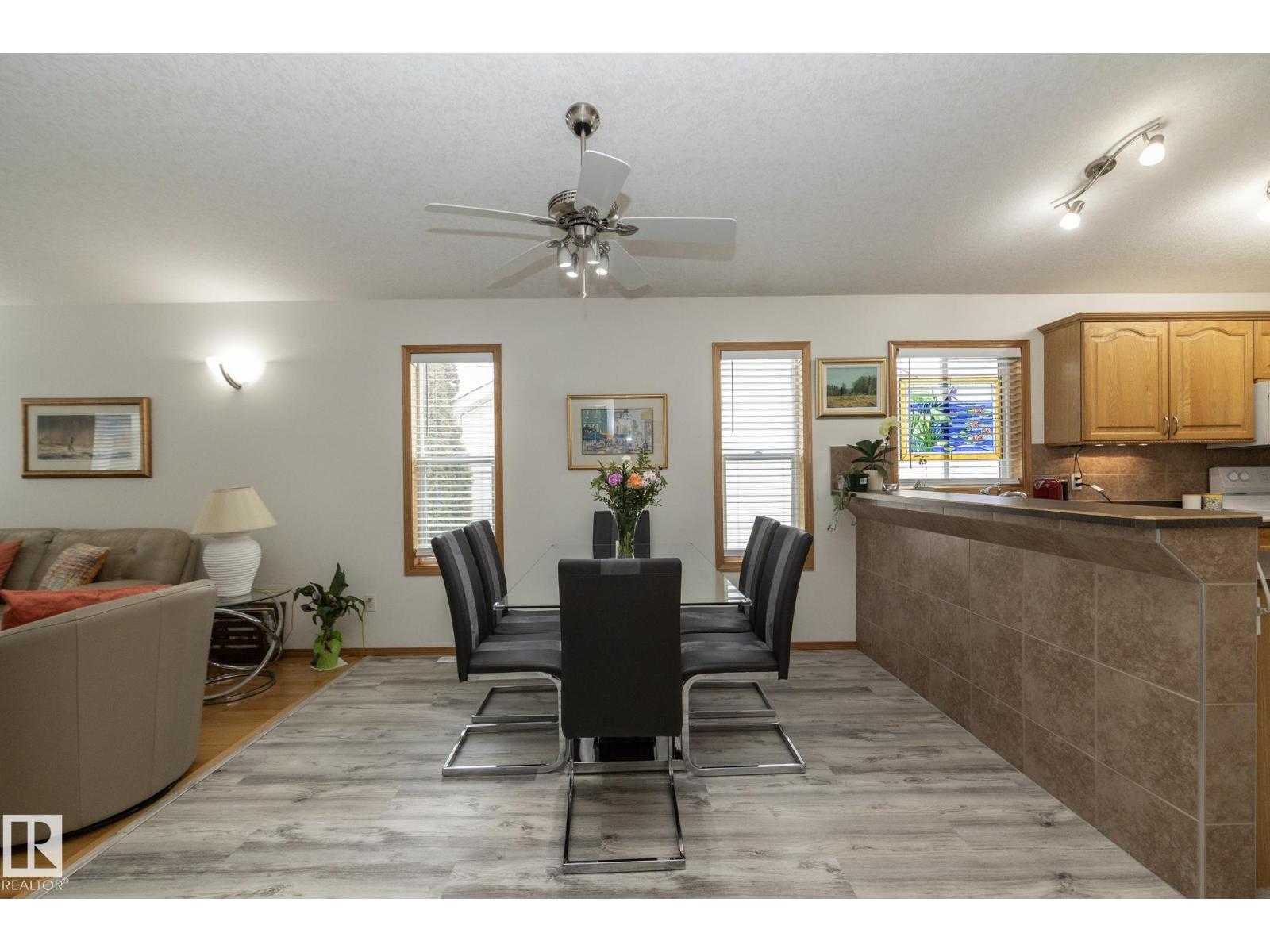 855 OAKLAND PL, Devon