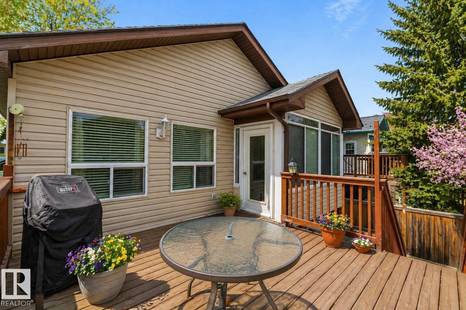 855 OAKLAND PL, Devon