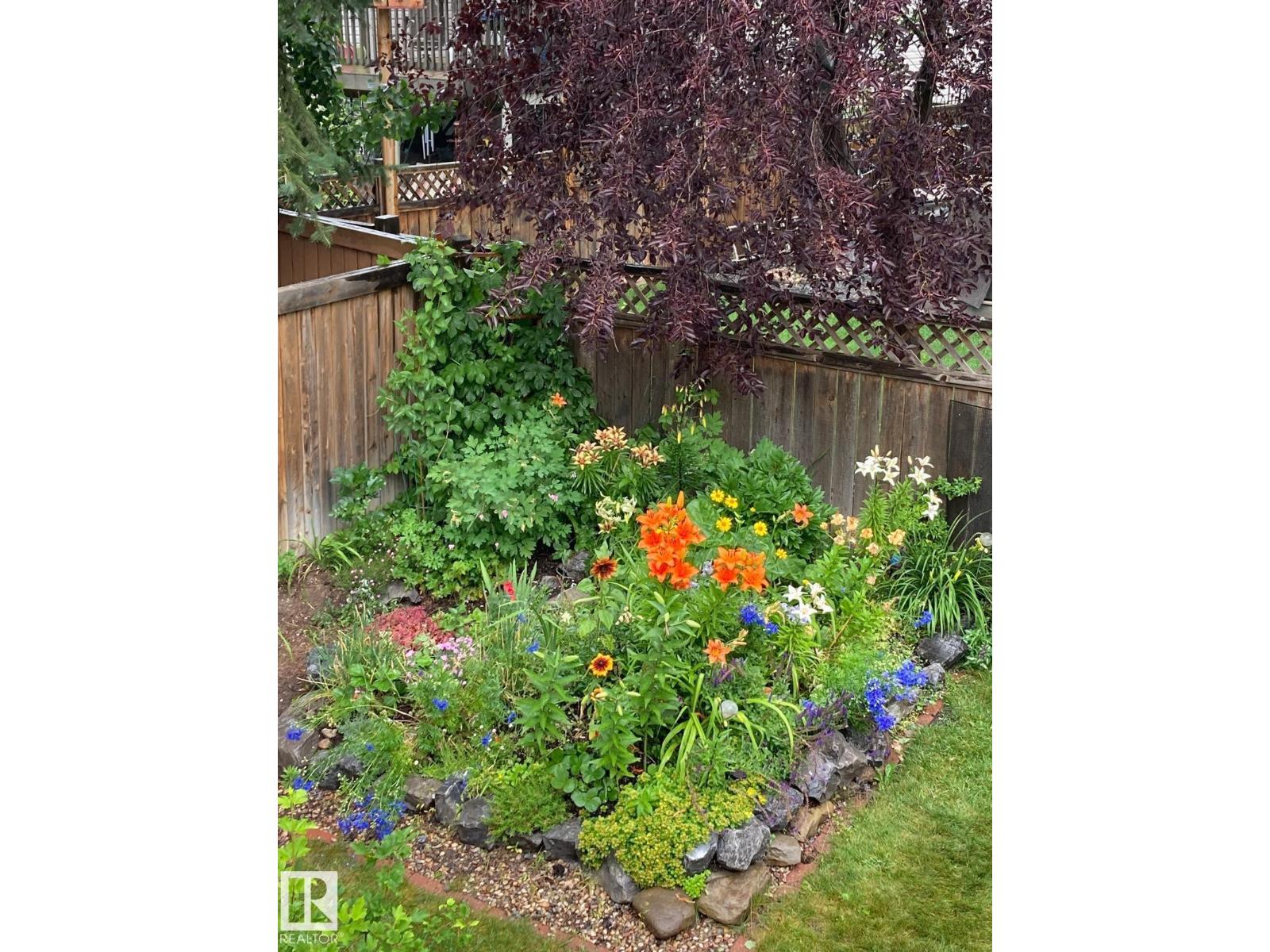 855 OAKLAND PL, Devon