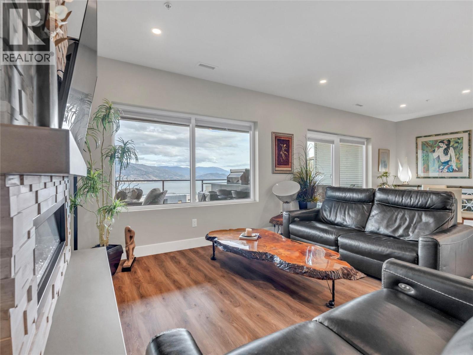 300 VISTA Park Unit# 322, Penticton
