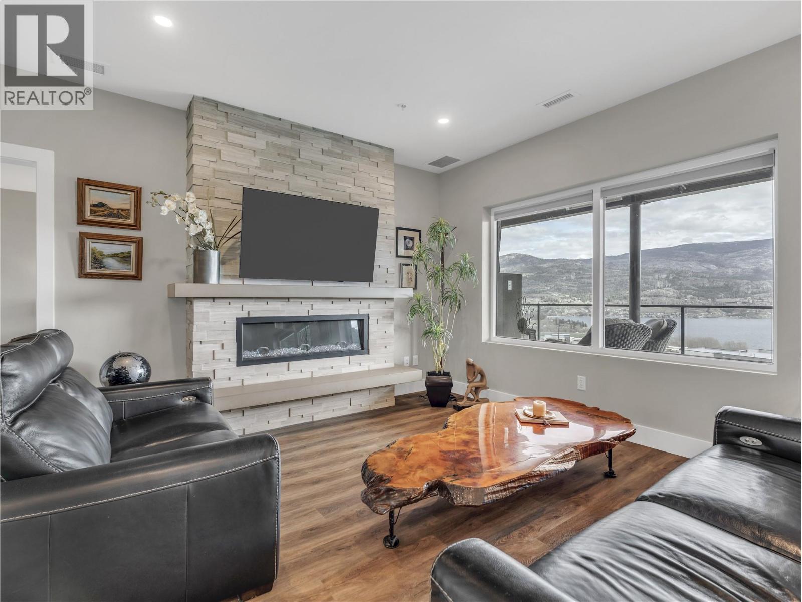 300 VISTA Park Unit# 322, Penticton