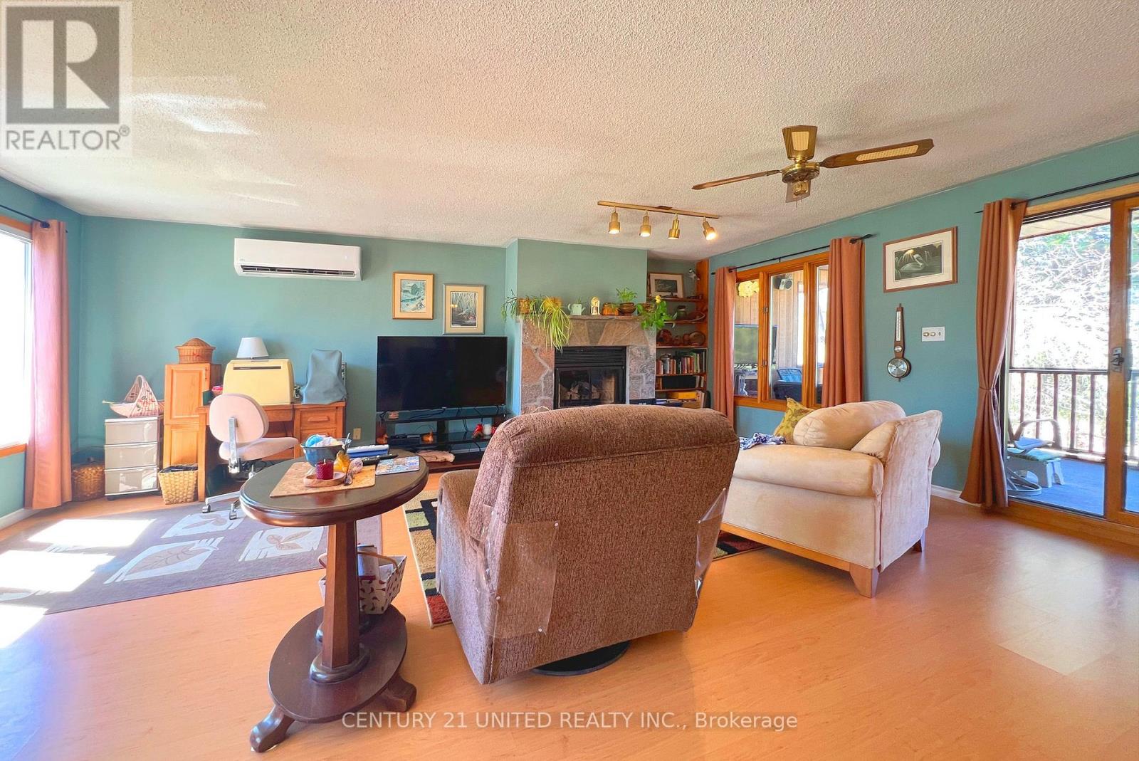 316 LEON AVENUE — photo 14