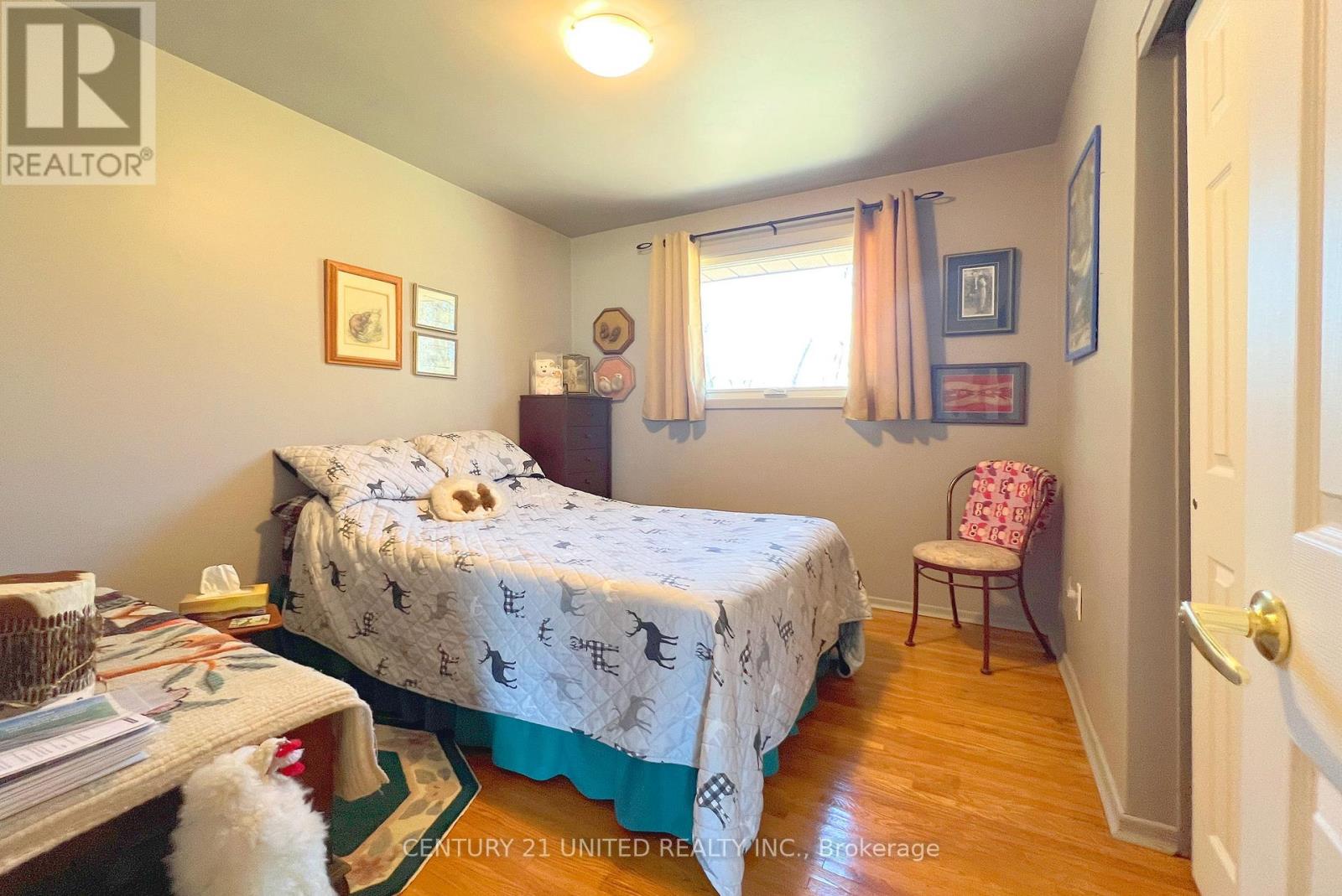 316 LEON AVENUE — photo 9