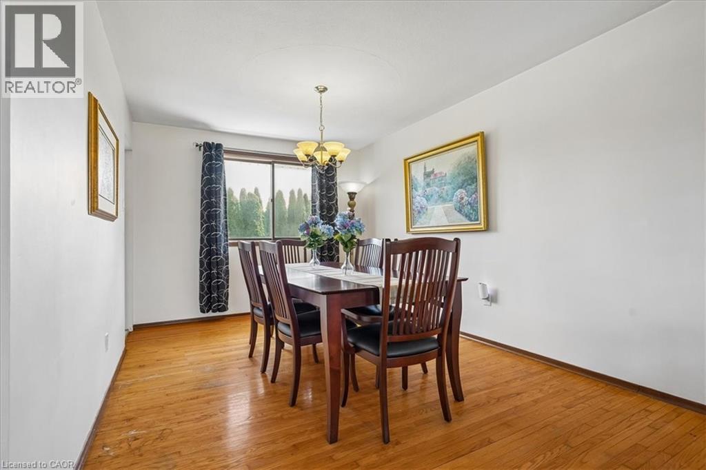 72 EASTBURY Drive - 11
