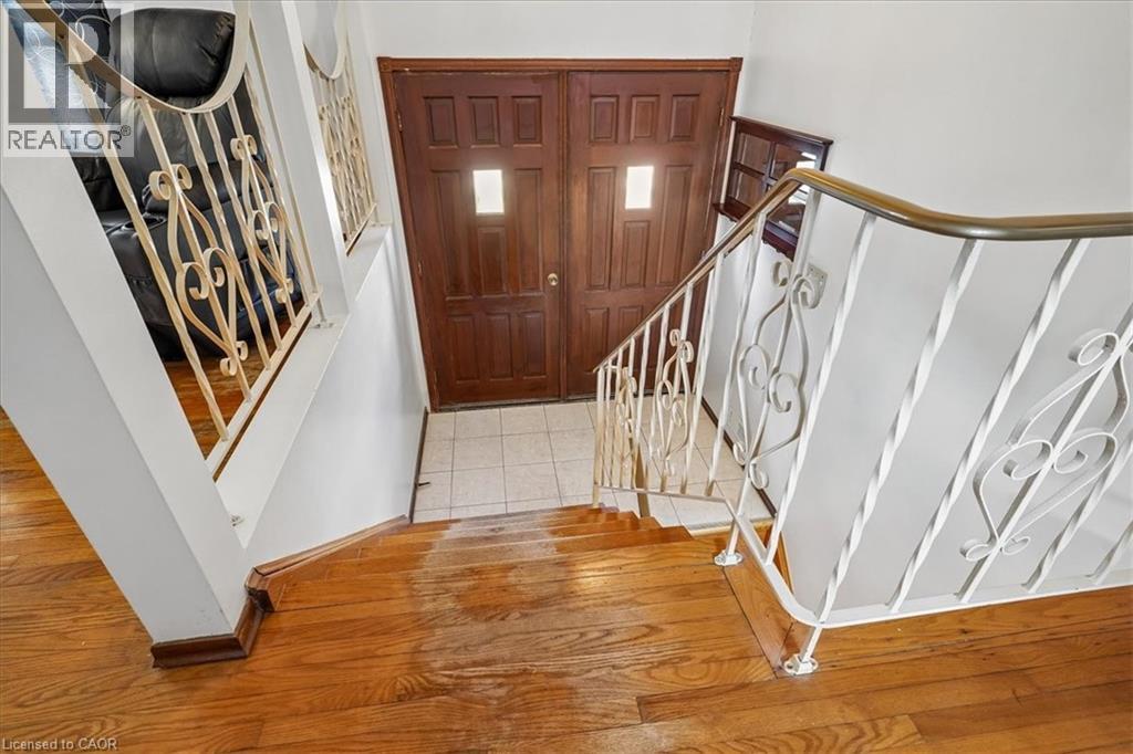 72 EASTBURY Drive - 7