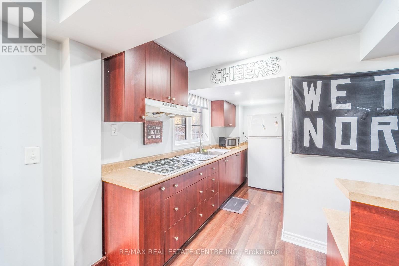 67 GOREVALE DRIVE - 32