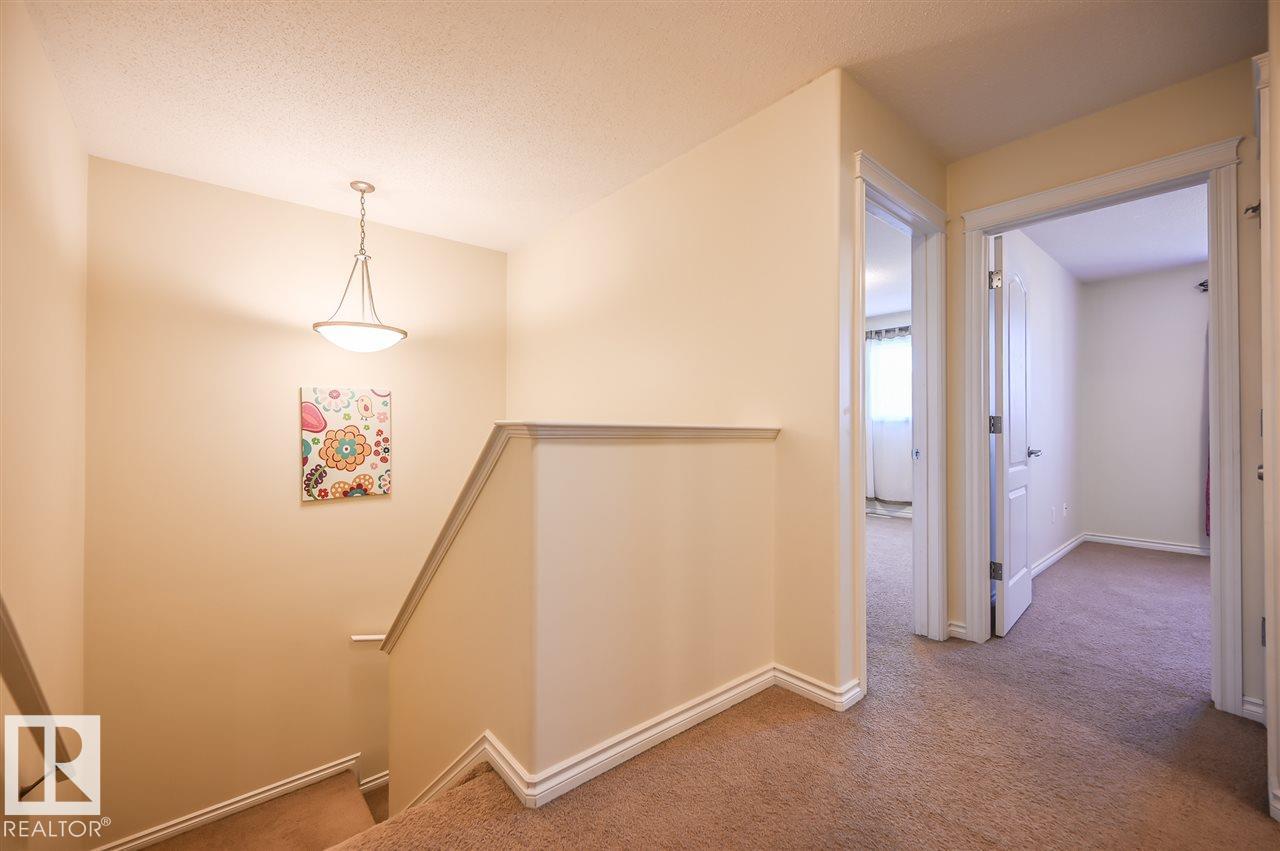 11425 14 AV SW, Edmonton