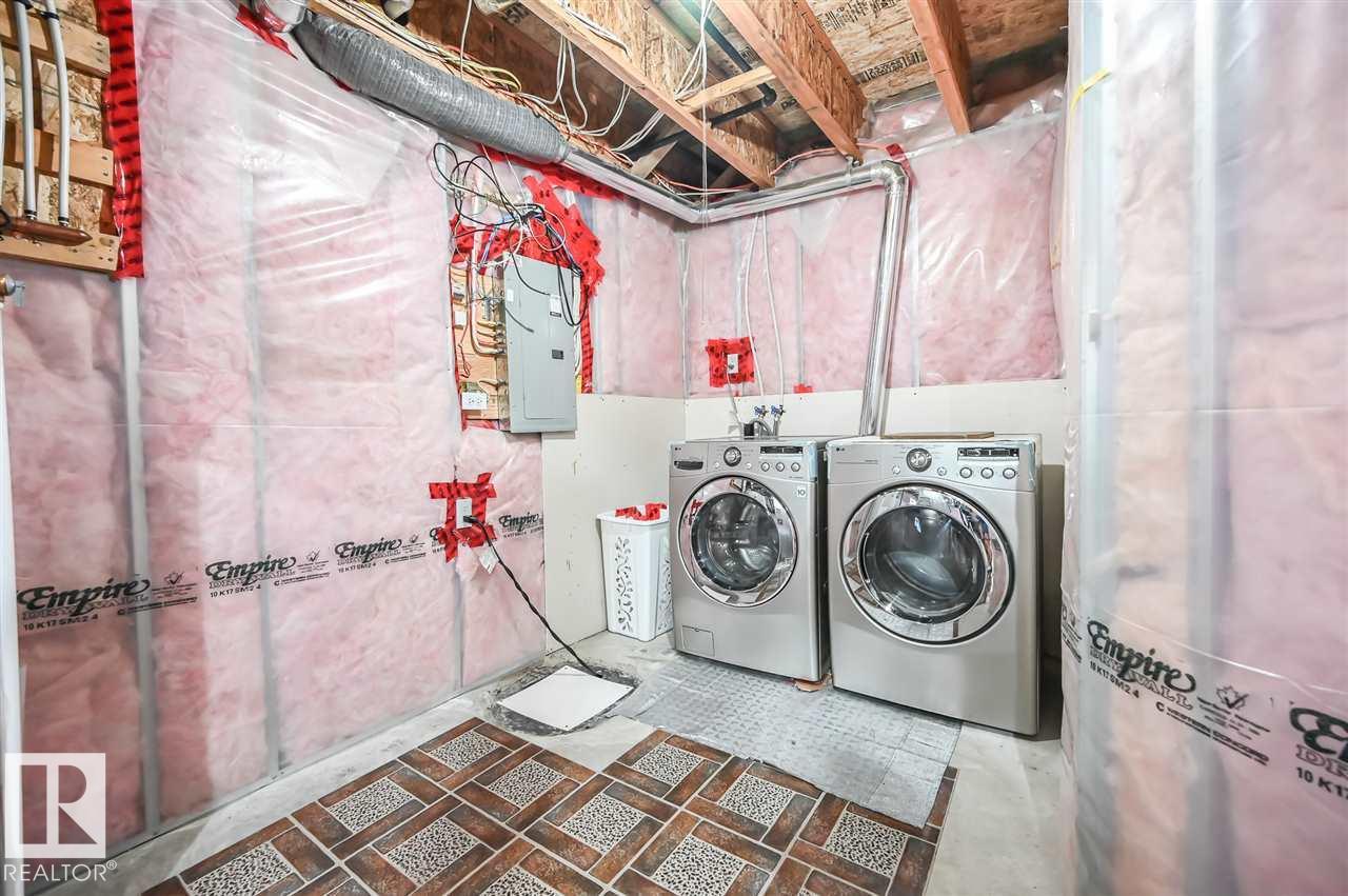 11425 14 AV SW, Edmonton