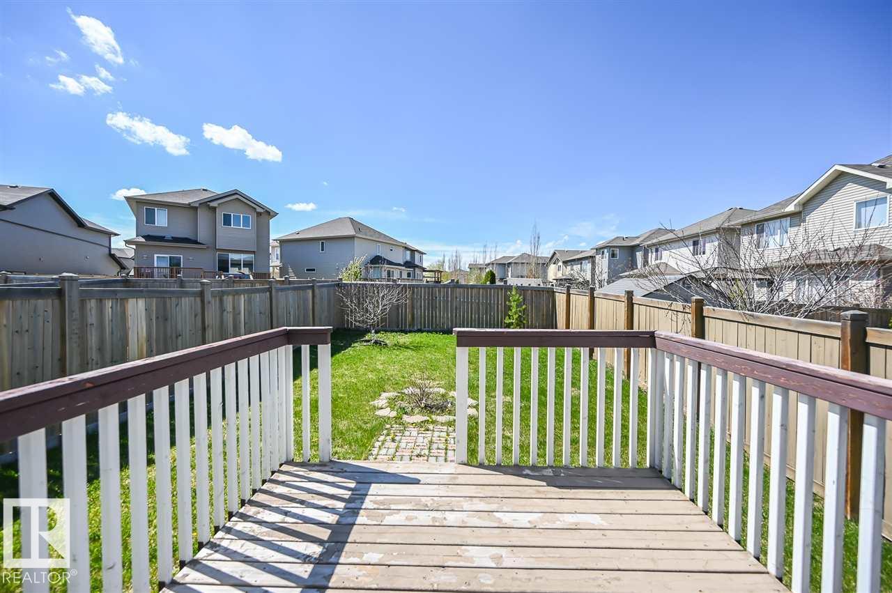 11425 14 AV SW, Edmonton