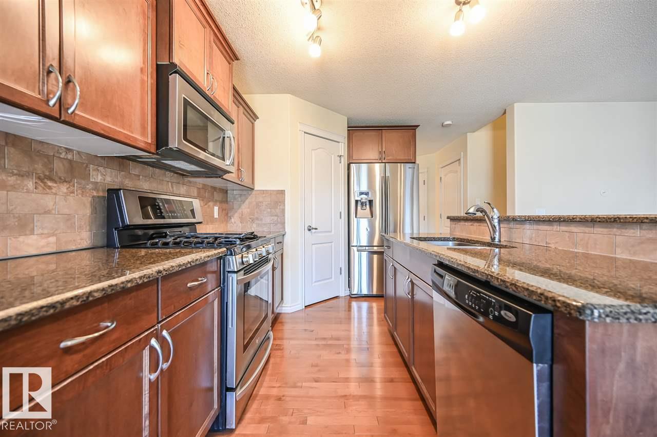 11425 14 AV SW, Edmonton