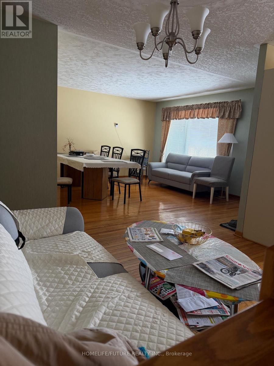 822 ALICE STREET - 3