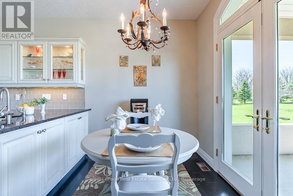 365 ROBINSON ROAD — photo 22