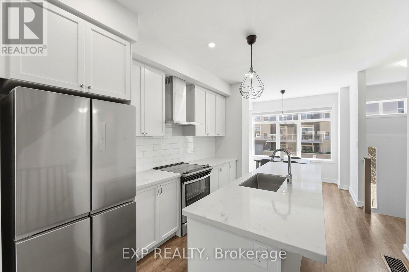19 MARKLE CRESCENT - 10