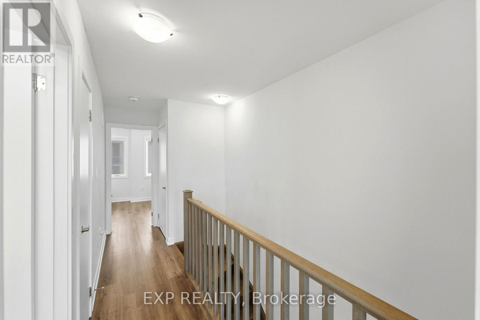 19 MARKLE CRESCENT - 18