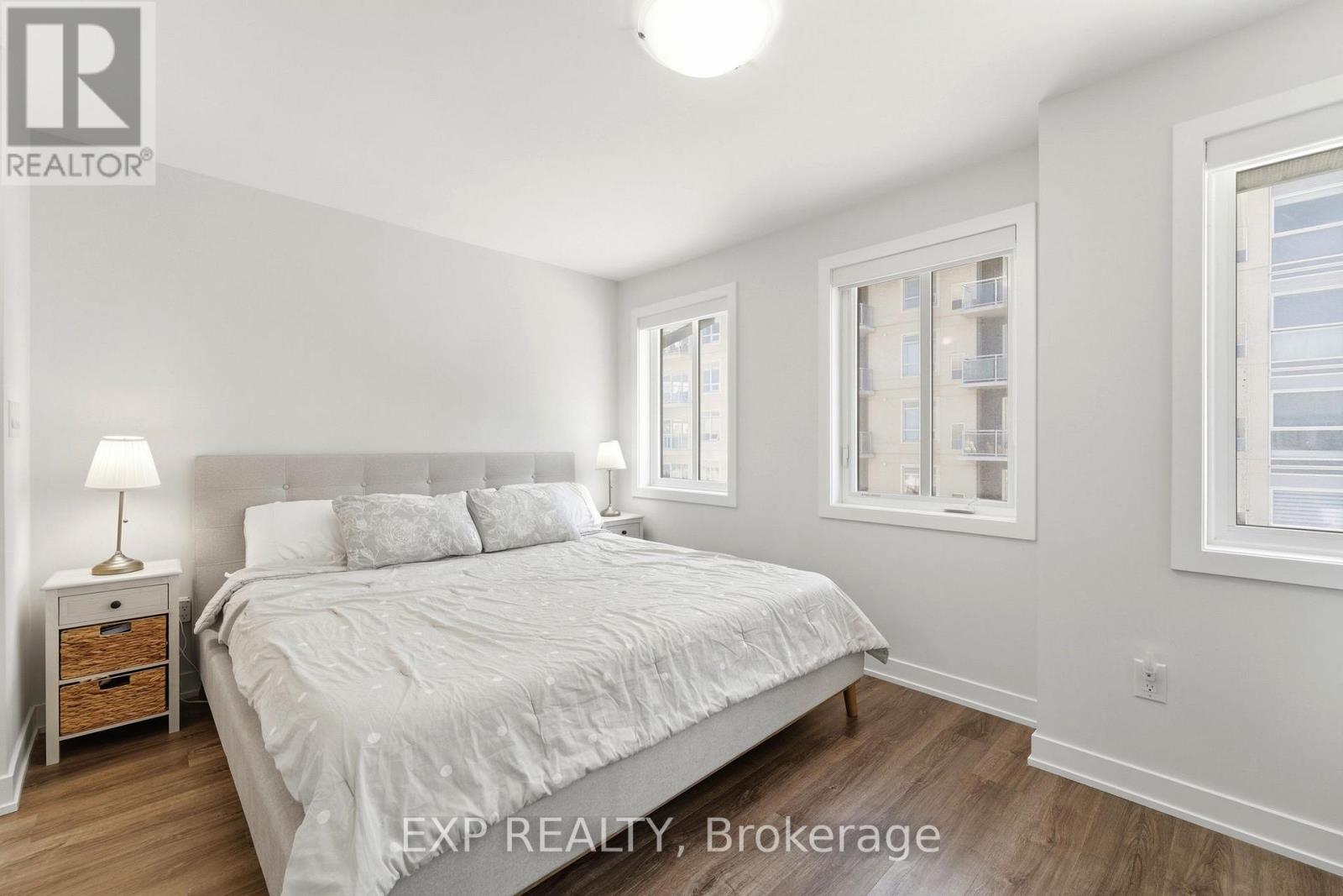 19 MARKLE CRESCENT - 20