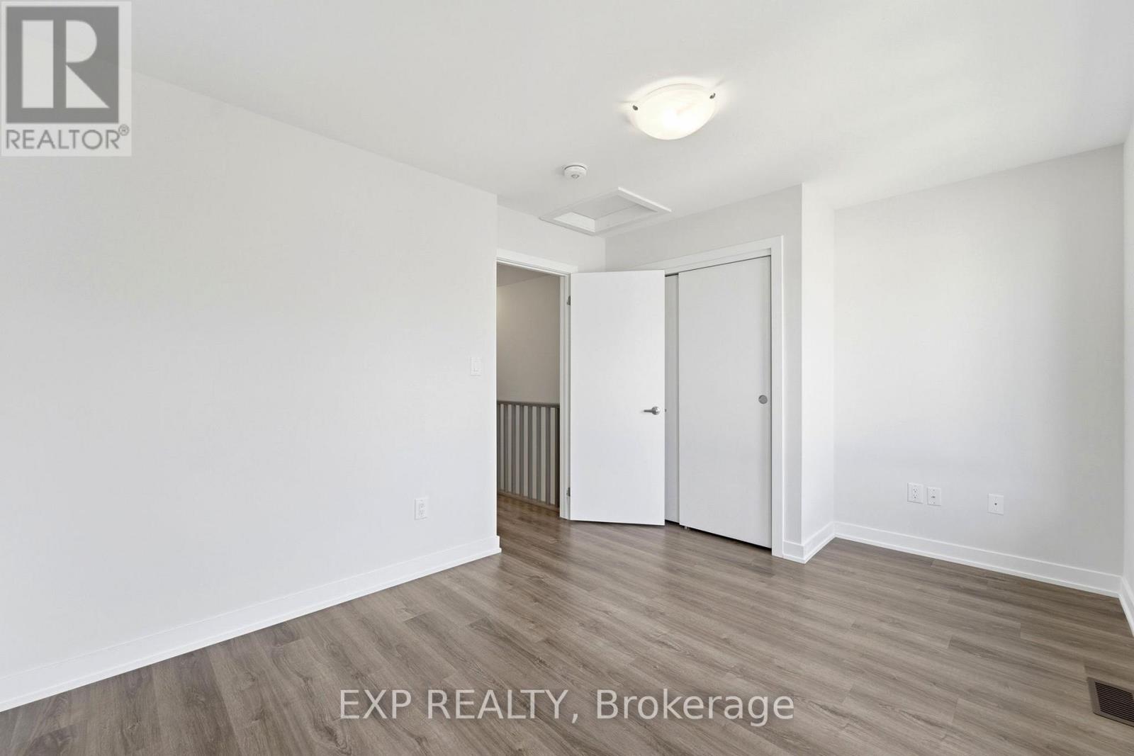 19 MARKLE CRESCENT - 26