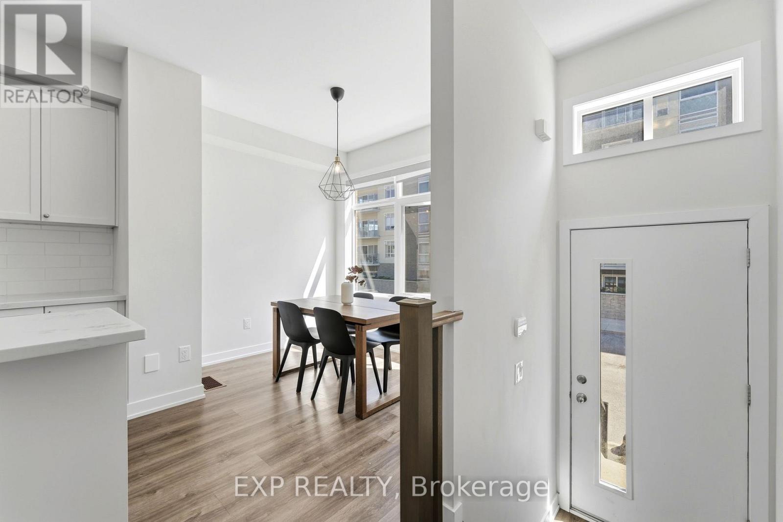 19 MARKLE CRESCENT - 4