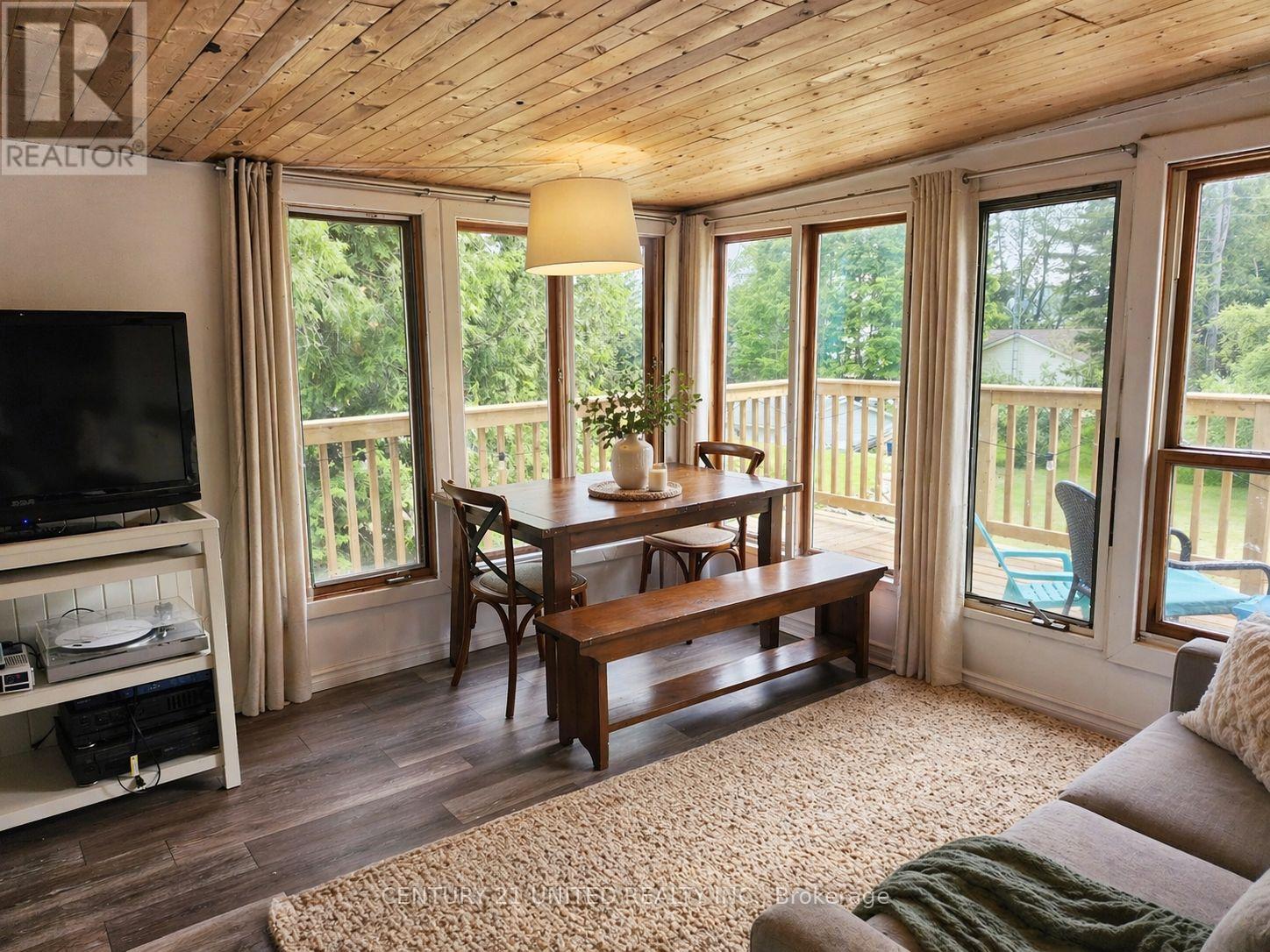 106 LAKEVIEW CRESCENT - Image 2