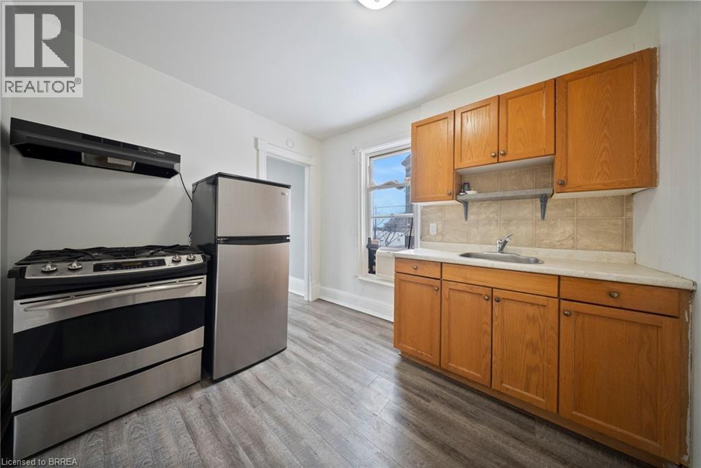 74 ERIE Avenue, Brantford, Ontario, N3S2E9 — Photo 16