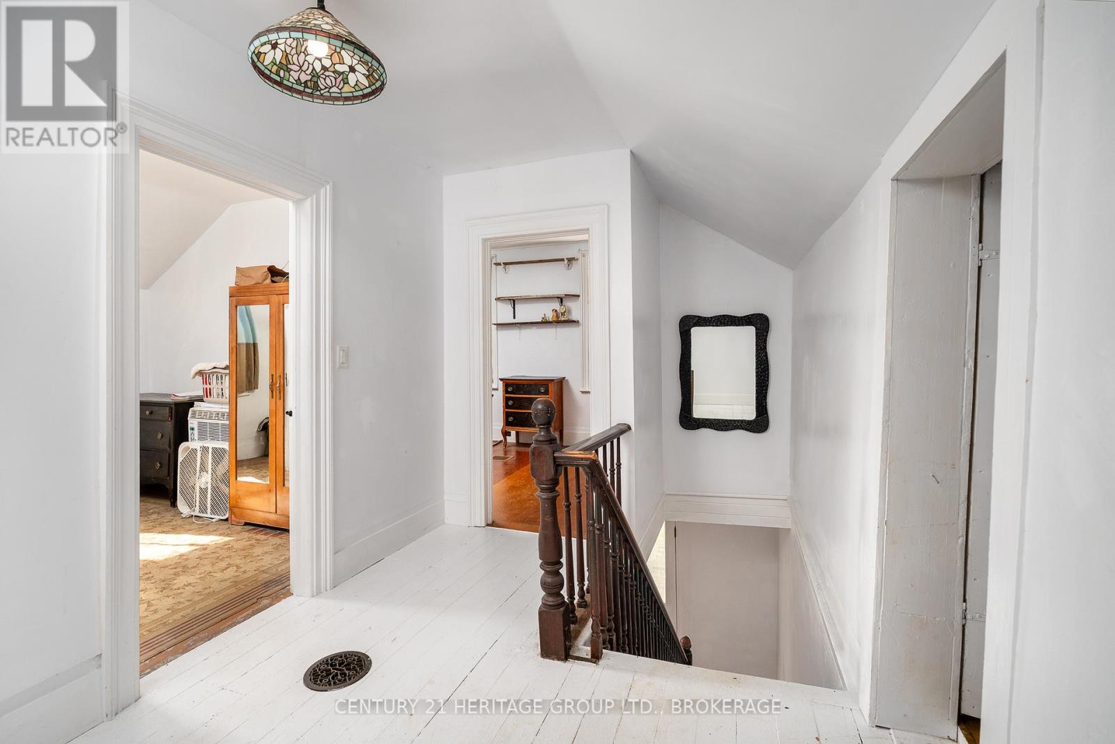 108 QUEEN STREET - 22